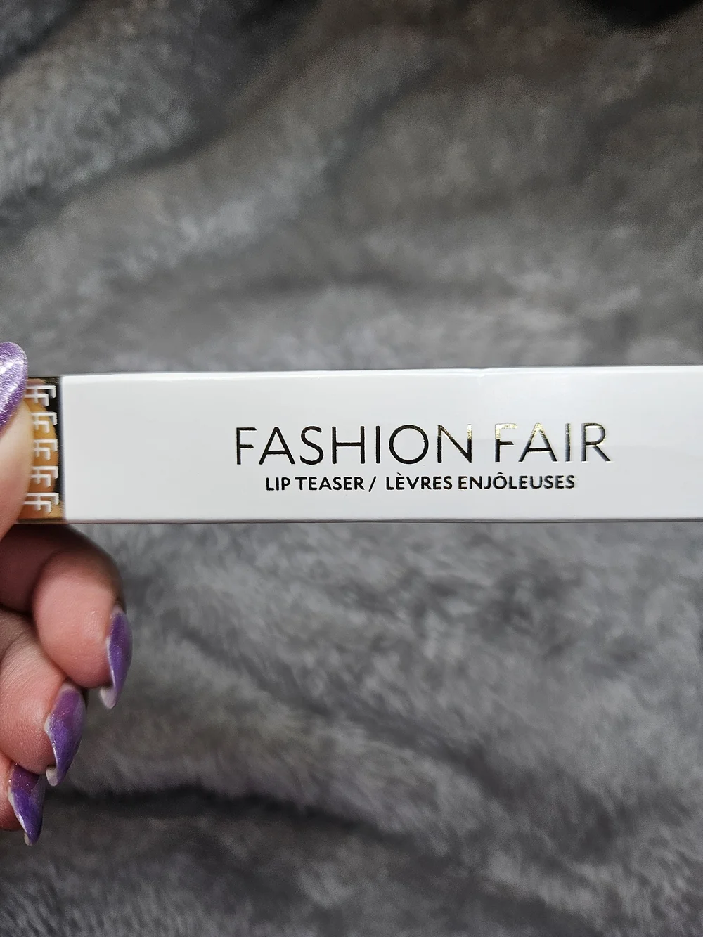 Fashion Fair vibrant red